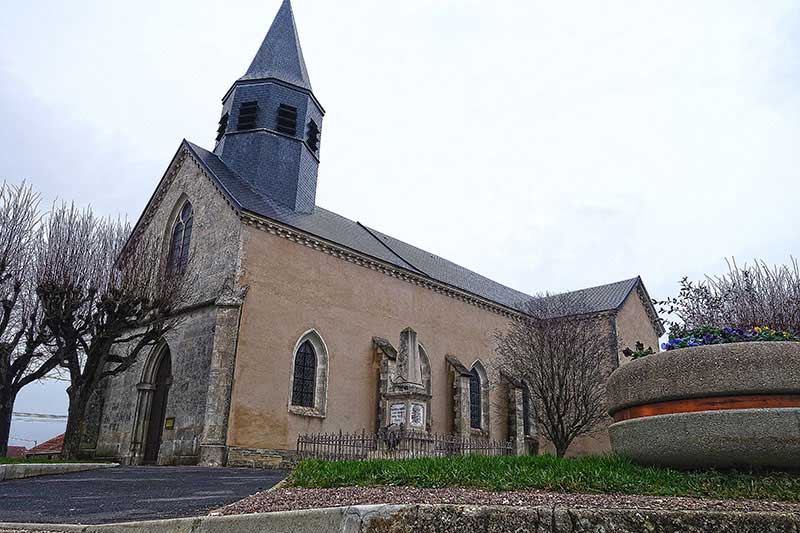 Kirche von Bleigny le Carreau