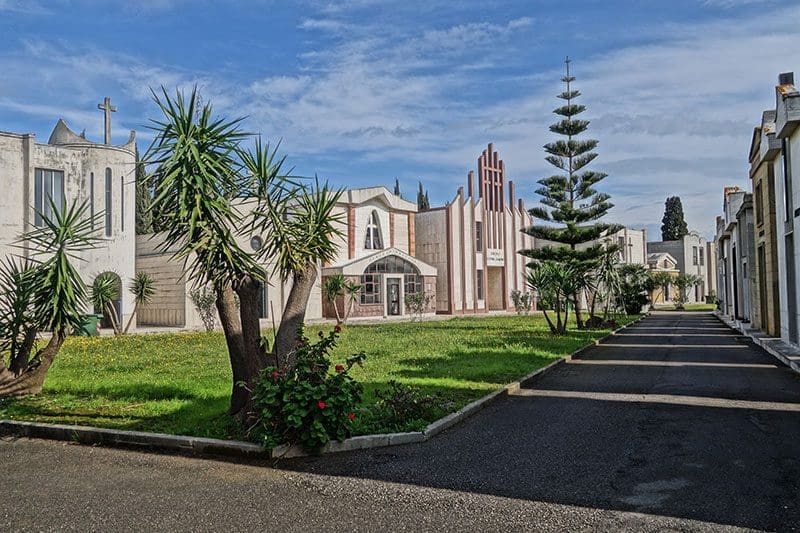 Ein großer italienischer Friedhof