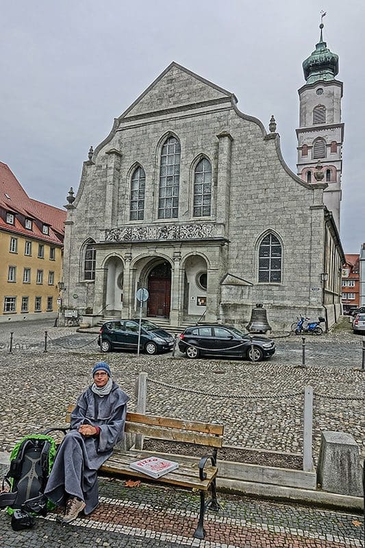 Franz Bujor vor der Kirche in Lindau
