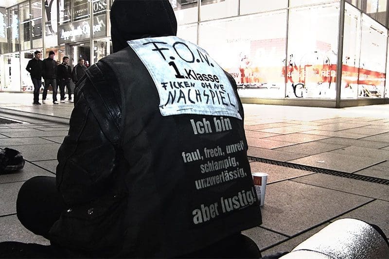 Obdachloser Punk in Frankfurt