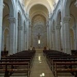 Das Innere der Kathedrale von Casamassima ist eher schlicht gehalten