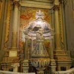 Das Taufbecken der Kathedrale von Gioia del Colle