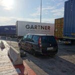 Frachtcontainer im Hafen von Bari