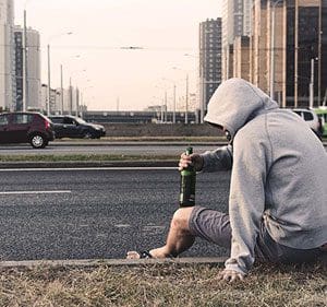 Als würde man einem Alkoholiker erzählen wollen, das ihn der Alkohol schädigt.