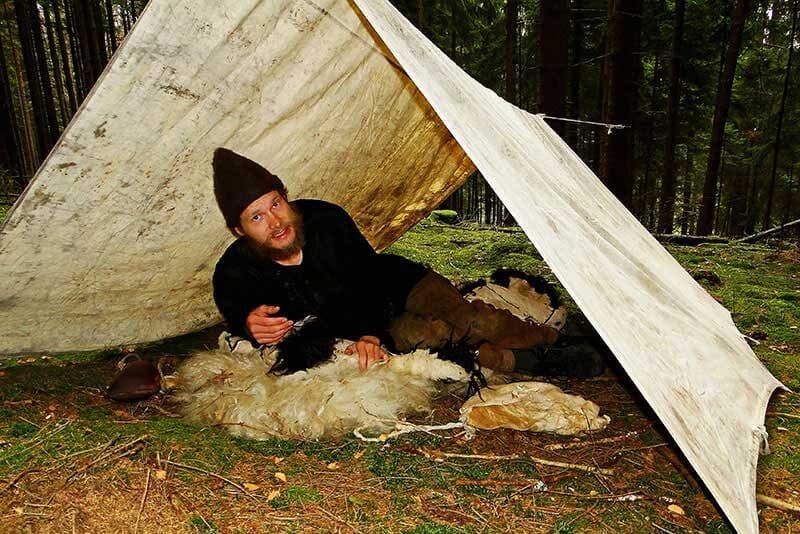 Das Leinen Tarp hielt aufgrund der Witterungsverhältnisse nicht die ganze Tour