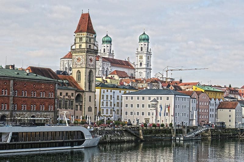 Das Panorama der Schifffahrt von Passau