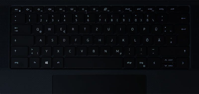 Im Dunkeln lässt sich die Tastatur beleuchten