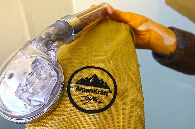 Unser neuer Alpenkraft Duschkopf frisch aus der Verpackung