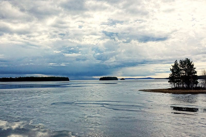 Schweden ist berühmt für seine großen Seenplatten