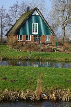 Ein idyllisches Haus am See
