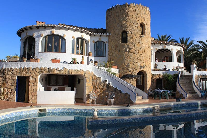 Mediterranes Ferienhaus mit Pool