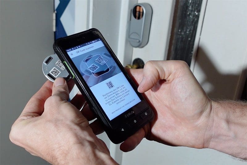 Yale Linus Smart Lock App einrichten - QR-Codes einscannen