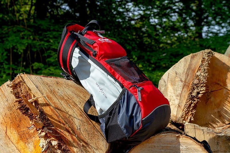 Das Stauvolumen ist nicht alleine das Volumen im Rucksack, sondern auch das, was an den Rucksack dran gebunden und befestigen werden soll.