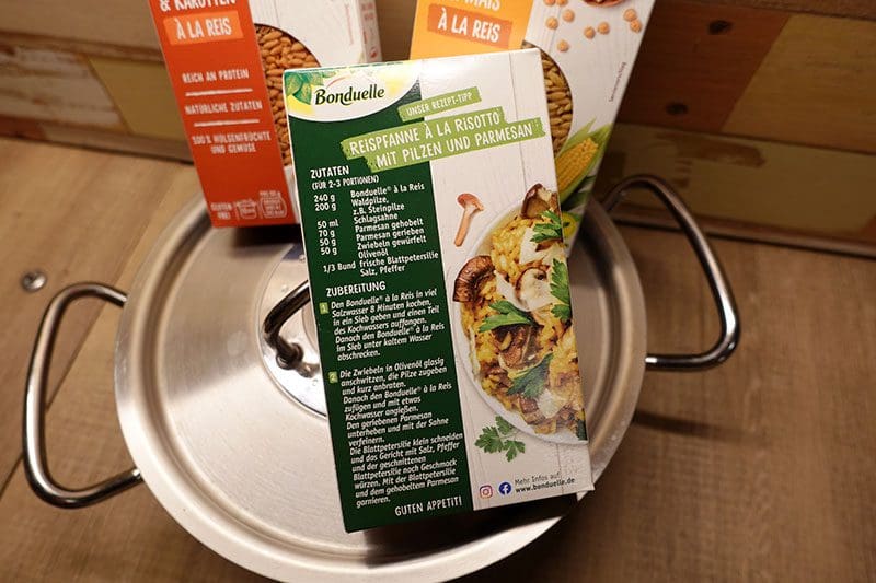 Verschiedene Rezeptvorschläge, wie eine Reispfanne, findet ihr auf der Rückseite von Bonduelle vor.