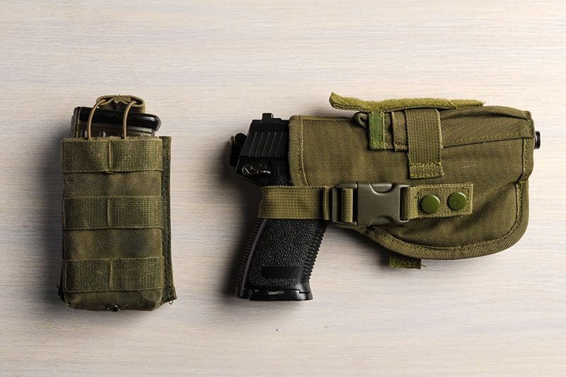 Manchmal ist es erforderlich auf eine bedrohliche Notsituation wie einen Überfall regieren zu können. Militärisches Schießequipment sind für einen Prepper geeignet.