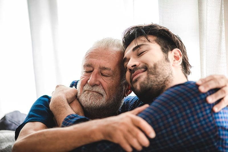 Das Leben ohne Geld scheint vielen immer wertvoller zu sein. Ohne den Hintergedanken an eine Gegenleistung, sind wir in der Lage mit dem Herzen zuzuhören und füreinander da zu sein.