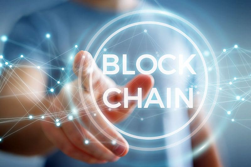 Die unterliegende Blockchain Technologie ist ein Teil der Kryptowährung Definition. Denn diese Technologie ist damit beschäftigt, den Bitcoin sicher zu machen.