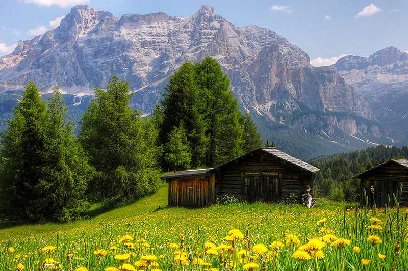 Die Dolomiten in Südtirol zeigen sich in einer spektakulären Pracht.