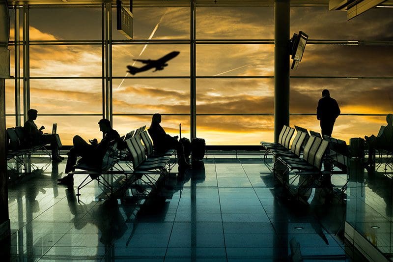 Langes Warten im Flughafen kann man sich mit einem Privatflug sparen.