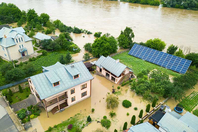 Überschwemmung in einer Stadt
