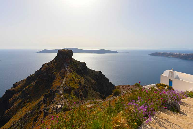 Skyros Rock auf der Insel Santorin in Griechenland