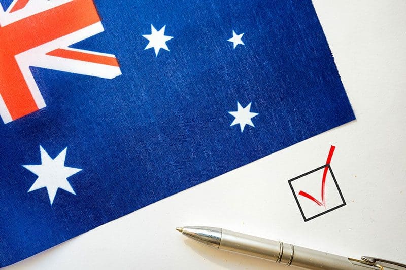 Australien Flagge mit Dokument