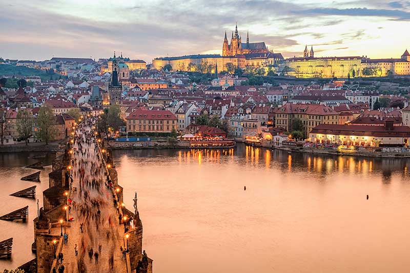 Prag in der Tschechei bei Sonnenuntergang