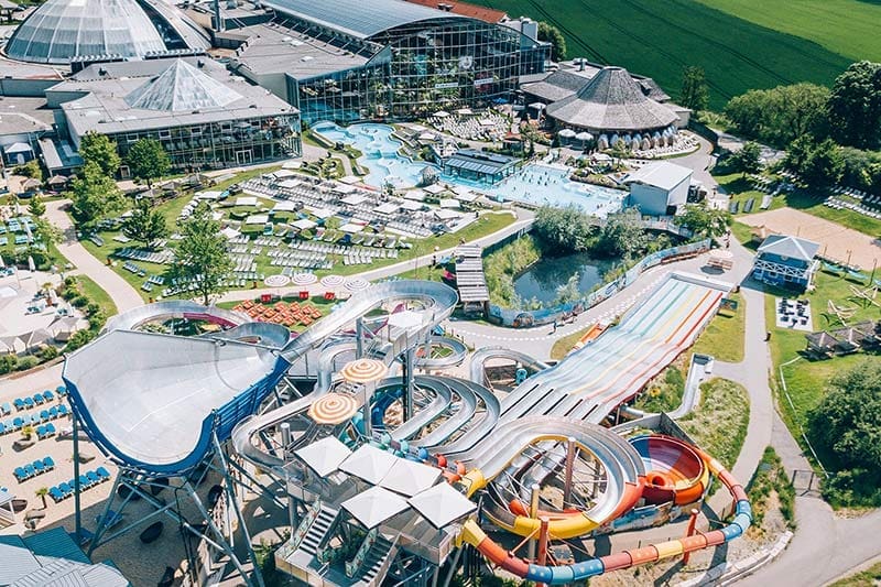 Therme-Erding-Luftaufnahme-Freigelände