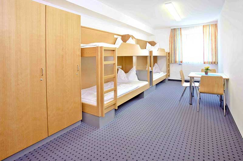 Linz-Vierbettzimmer