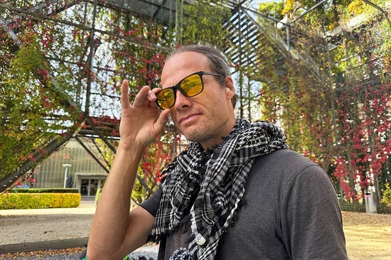 Heiko-mit-Blaulichtfilter-Brille-von-Innovative-Eyewear