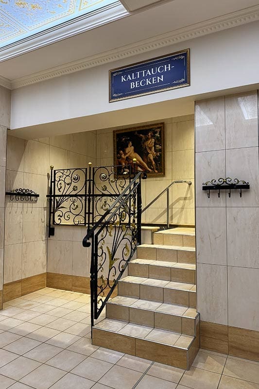 Kalt-Tauchbecken-Schwangau-Therme