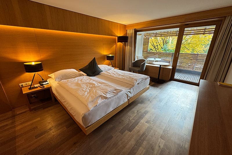 Schlafzimmer-drei-im-Hotel-Schwärzler