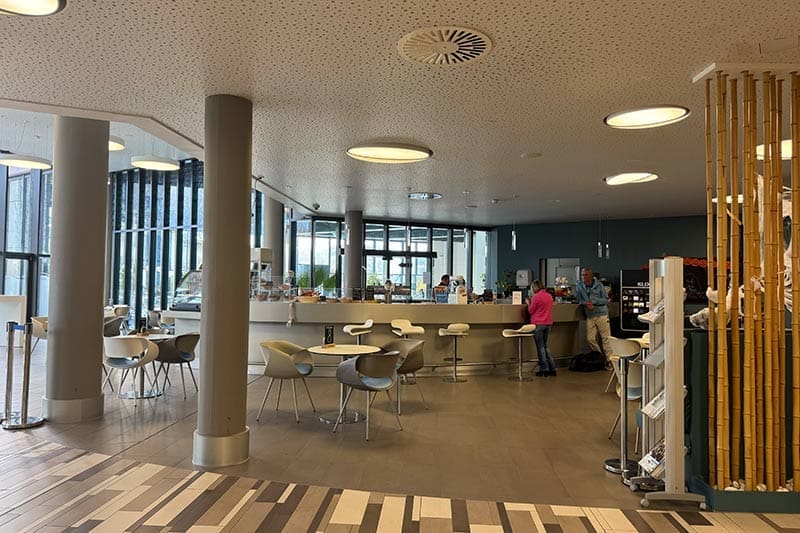 Bistro-und-Cafe-in-der-Aqualon-Therme