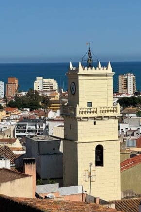 Burgruine-in-der-spanischen-Stadt-Oropesa-del-Mar