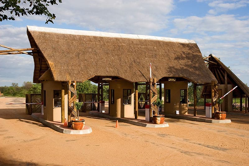 Kruger-Nationalpark-Eingang-in-Südafrika